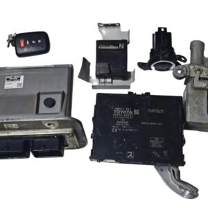 TOYOTA Control unit consisting of an engine computer, smart key, remote control with start button and immobilizer for a 2019  Toyota Land Cruiser. EINGEN  1GR