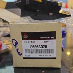 MITSUBISHI  HAND BRAKE SWITCH 8606A026