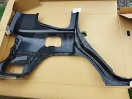 TOYOTA Fender Assembly Rear Left Side 61612-60B70