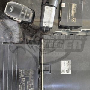 TOYOTA  Control unit consisting of an engine computer, smart key, remote control with start button and immobilizer for a  Toyota HILUX 2020_2025