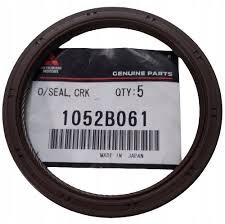 oil seal crankshaft fr 1052B061