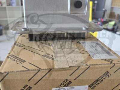 COMPUTER ENGINE ASSY TOYOTA LAND CRUISER 89661-60Y10