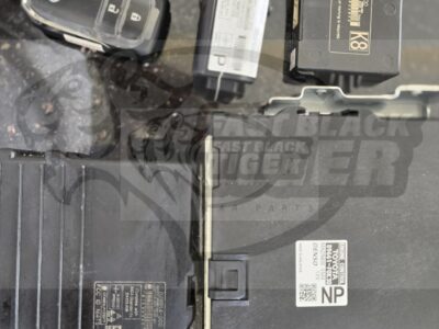 TOYOTA  Control unit consisting of an engine computer, smart key, remote control with start button and immobilizer for a  Toyota HILUX 2020_2025