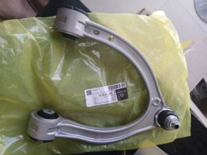control arm A2053305501