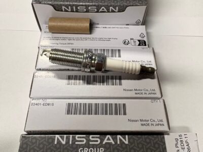 Nissan NGK Spark Plug 22401-ED815 , LZKAR6AP-11